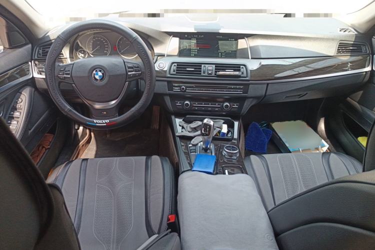 Used BMW 5 Series 2013 530Li Leading Model Center Console