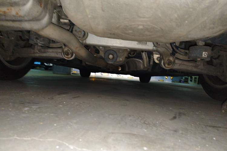 Used BMW 5 Series 2013 525Li Leading Model Chassis Rear