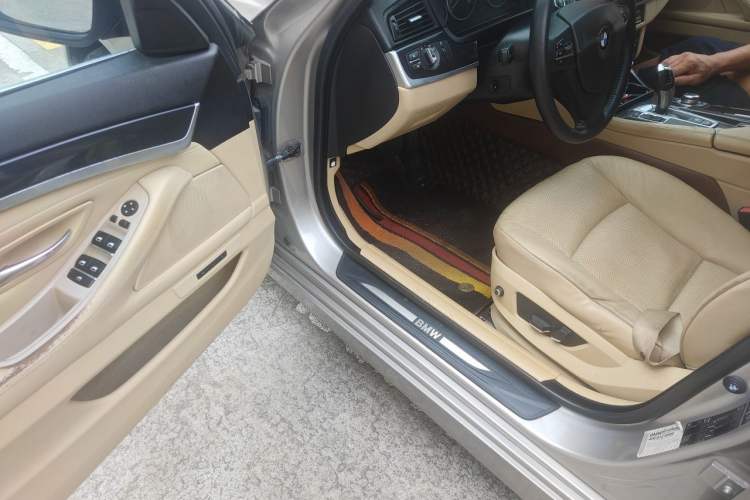 Used BMW 5 Series 2013 520Li Elegant Edition Driver Seat