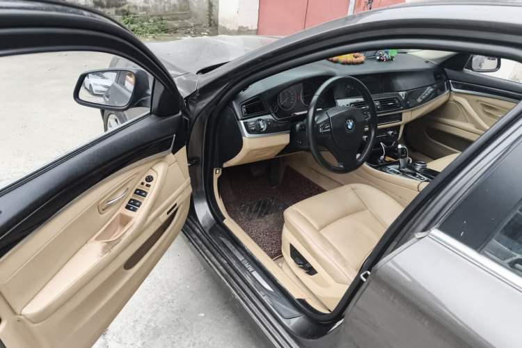 Used BMW 5 Series 2013 525Li Luxury Model Driver Seat