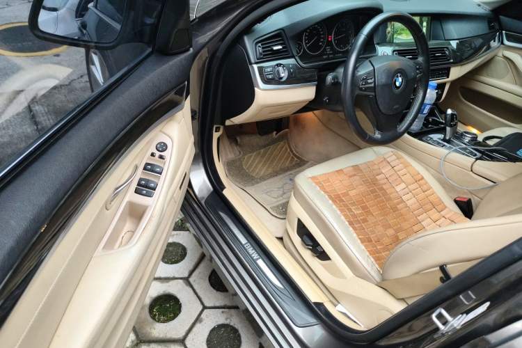 Used BMW 5 Series 2013 530Li Leading Model Driver Seat