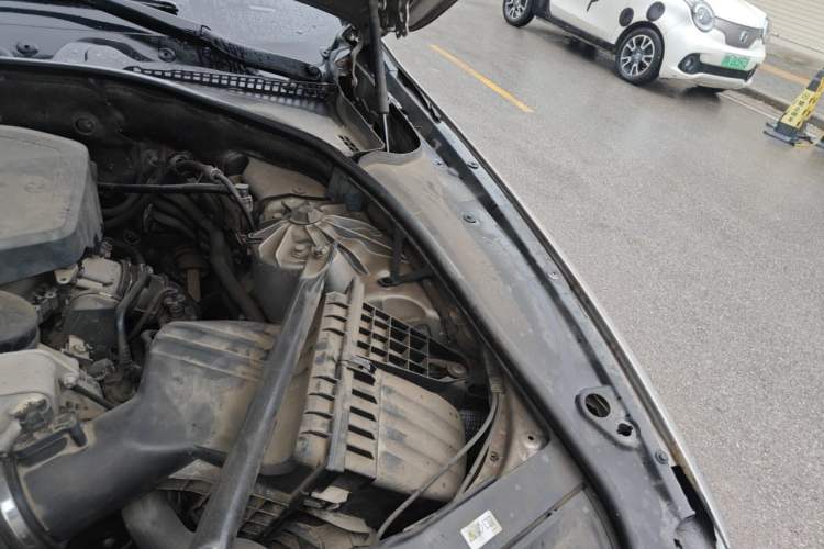 Used BMW 5 Series 2013 520Li Elegant Edition Engine Bay Left