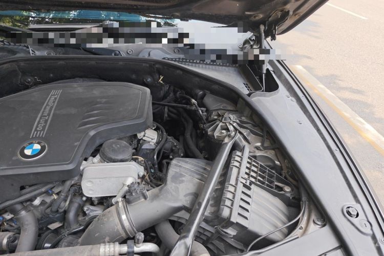 Used BMW 5 Series 2013 525Li Luxury Model Engine Bay Left