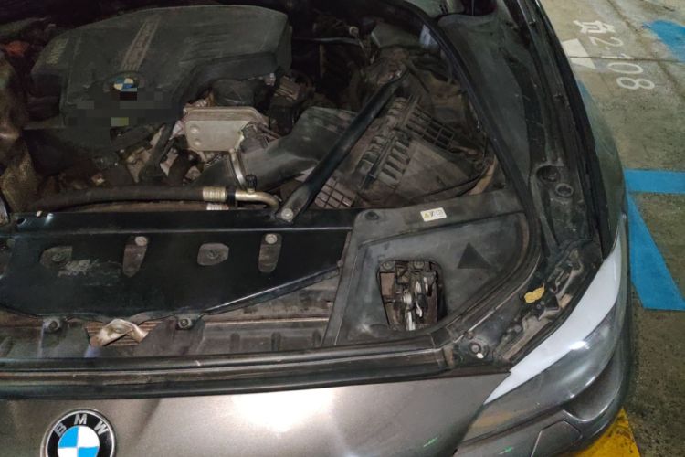 Used BMW 5 Series 2013 525Li Leading Model Engine Bay Left