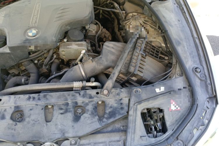 Used BMW 5 Series 2013 525Li Luxury Model Engine Bay Left