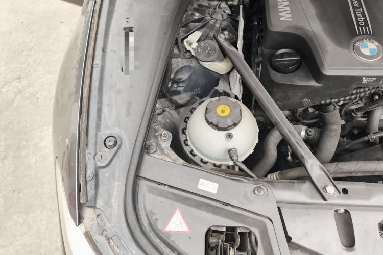 Used BMW 5 Series 2013 525Li Luxury Model Engine Bay Right