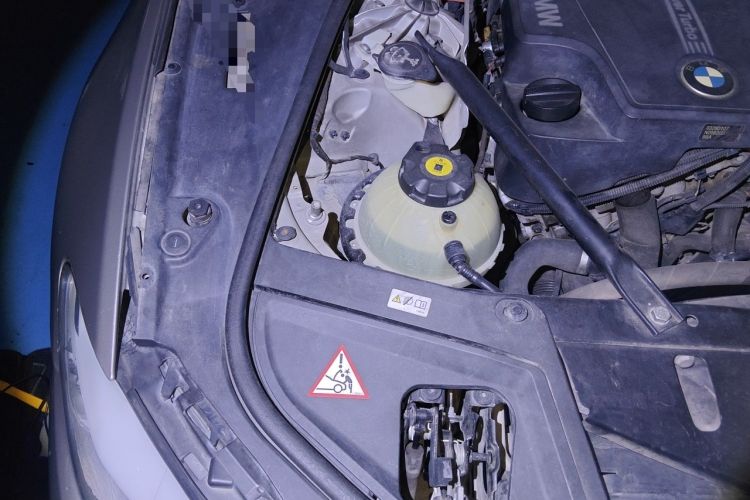Used BMW 5 Series 2013 520Li Elegant Edition Engine Bay Right