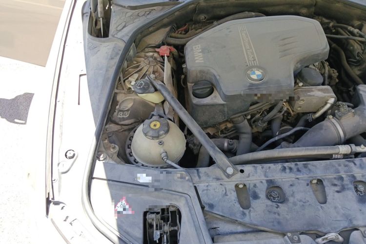 Used BMW 5 Series 2013 525Li Luxury Model Engine Bay Right
