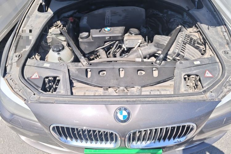 Used BMW 5 Series 2013 525Li Luxury Model Engine Bay