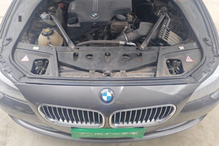 Used BMW 5 Series 2013 525Li Luxury Model Engine Bay