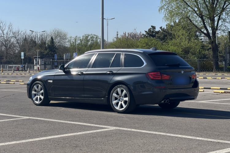Used BMW 5 Series 2013 530i Luxury Touring Edition Exterior 5