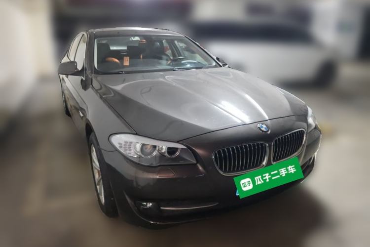 Used BMW 5 Series 2013 525Li Luxury Model Front Right 45 Deg