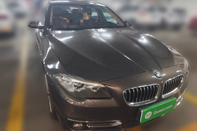 Used BMW 5 Series 2013 525Li Luxury Model Front Right 45 Deg