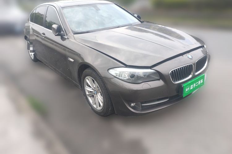 Used BMW 5 Series 2013 520Li Elegant Edition Front Right 45 Deg