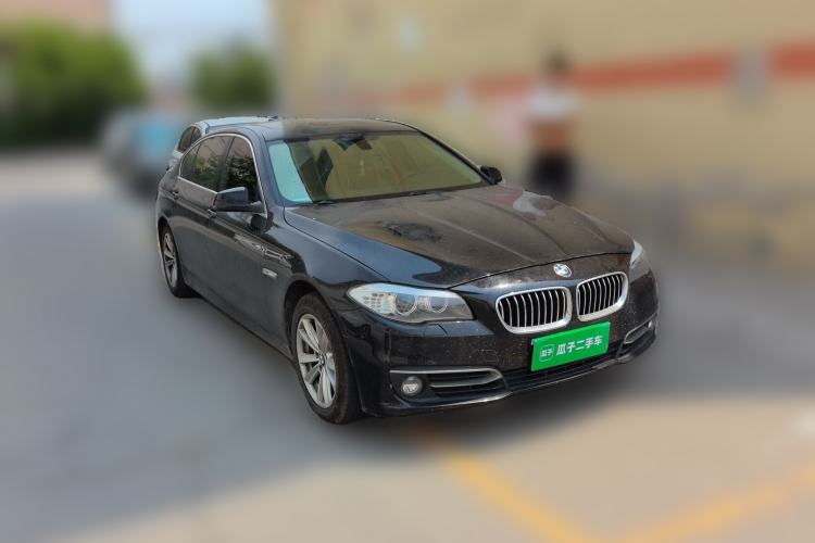 Used BMW 5 Series 2013 525Li Leading Model Front Right 45 Deg