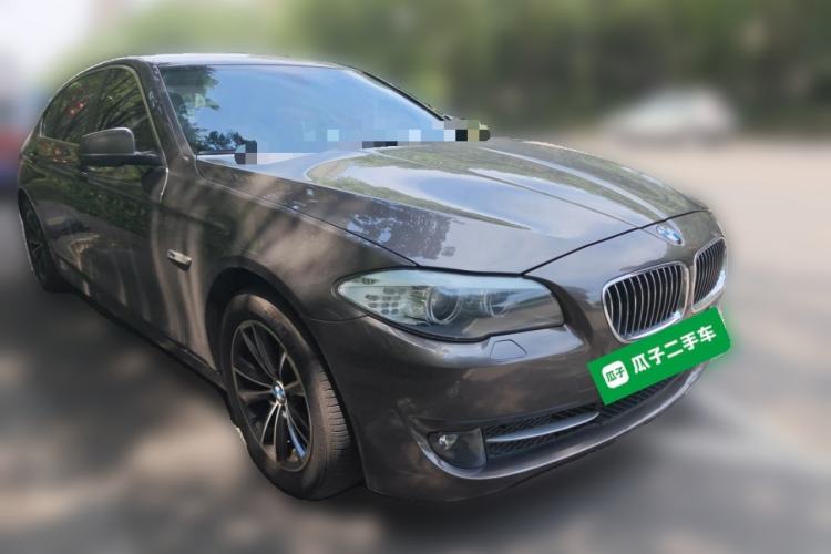 Used BMW 5 Series 2013 525Li Luxury Model Front Right 45 Deg