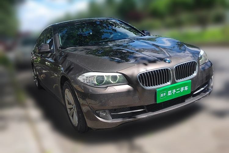 Used BMW 5 Series 2013 520Li Elegant Edition Front Right 45 Deg