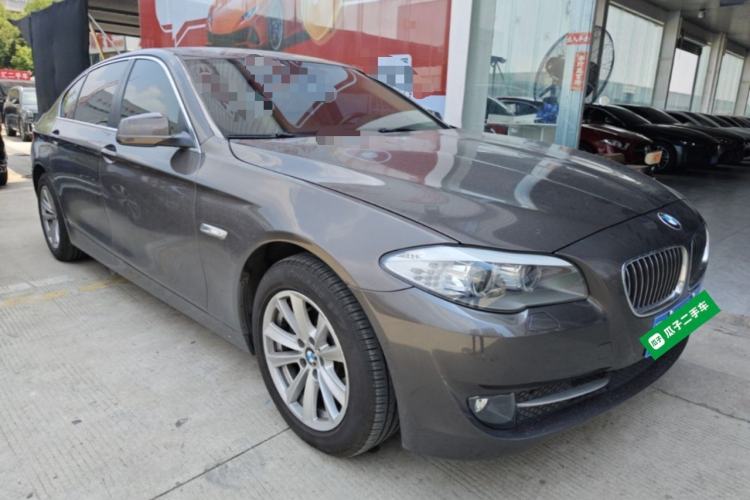 Used BMW 5 Series 2013 525Li Luxury Model Front Right 45 Deg
