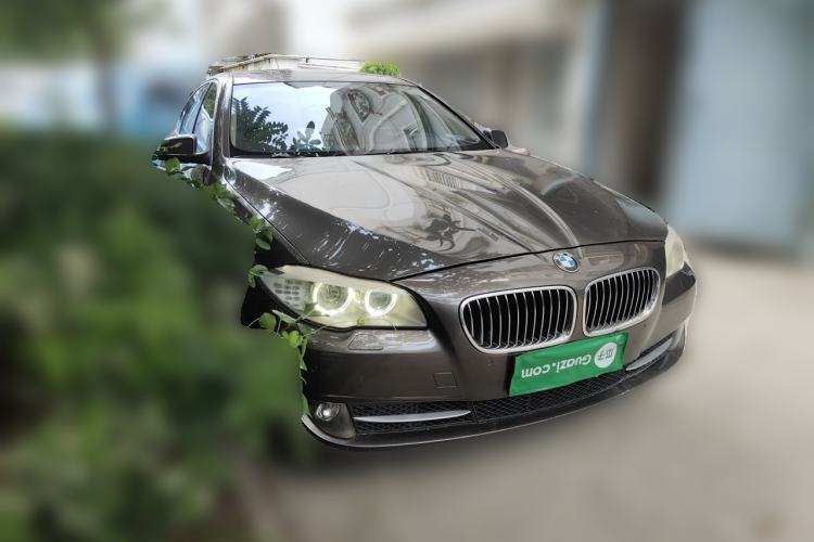 Used BMW 5 Series 2013 525Li Leading Model Front Right 45 Deg