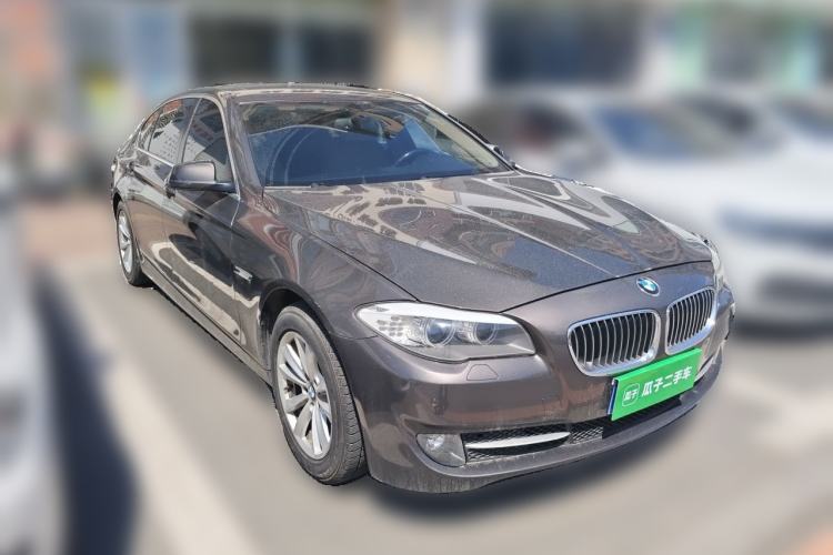 Used BMW 5 Series 2013 525Li Luxury Model Front Right 45 Deg