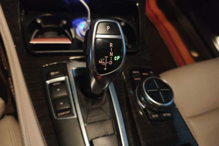 Used BMW 5 Series 2013 535Li Luxury Model Gear Lever