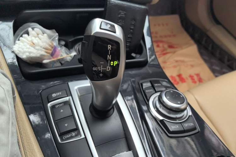Used BMW 5 Series 2013 520Li Elegant Edition Gear Lever