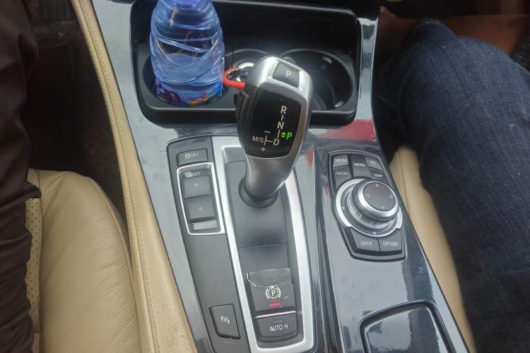 Used BMW 5 Series 2013 520Li Elegant Edition Gear Lever