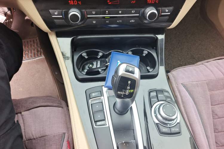 Used BMW 5 Series 2013 525Li Leading Model Gear Lever