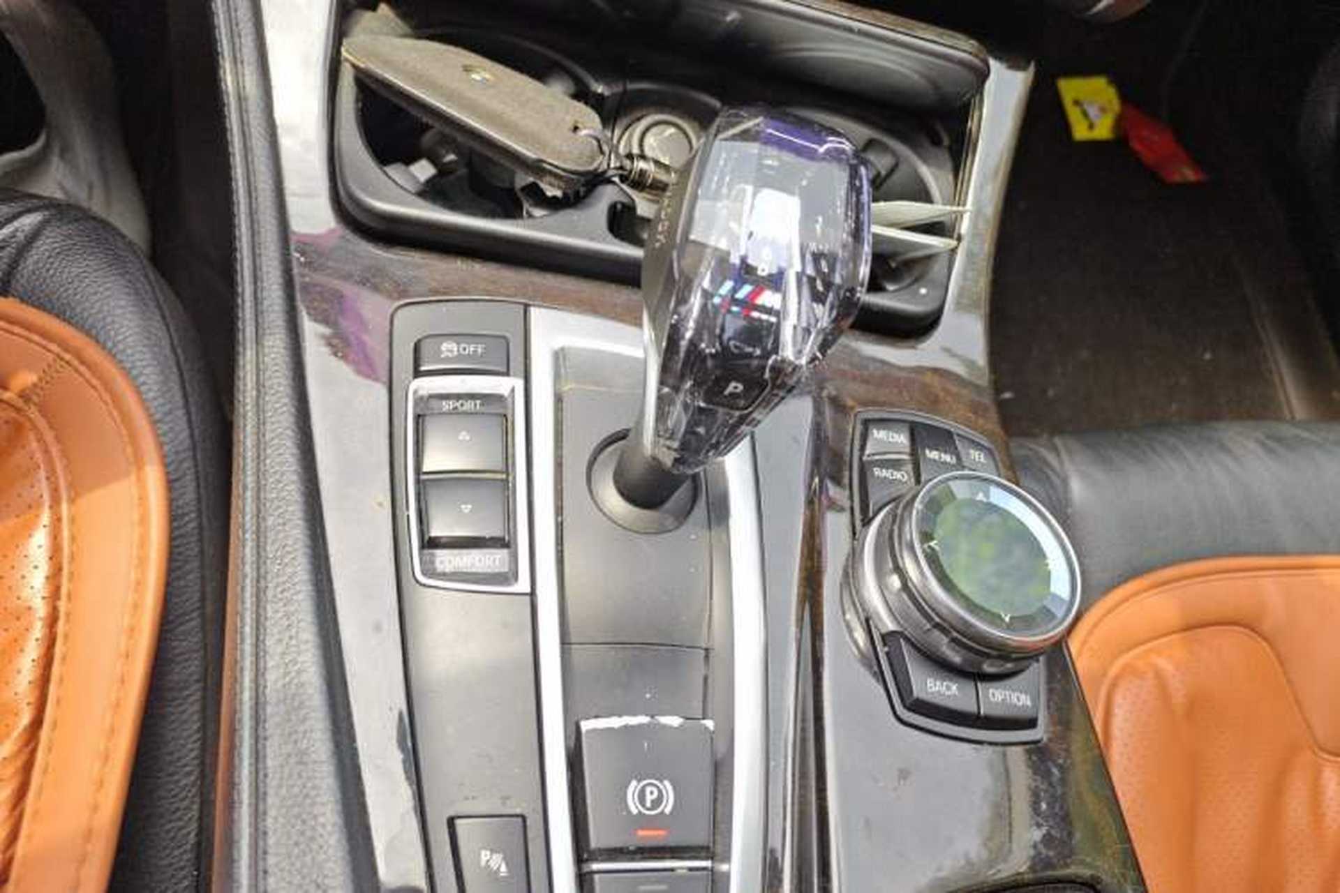 Used BMW 5 Series 2013 525Li Luxury Model Gear Lever
