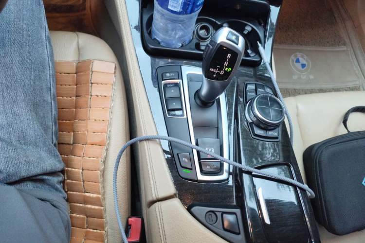 Used BMW 5 Series 2013 530Li Leading Model Gear Lever