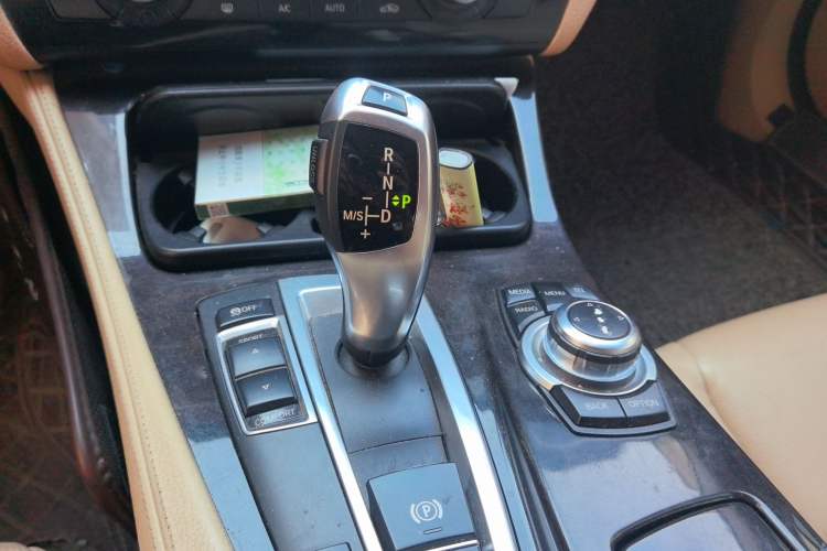 Used BMW 5 Series 2013 525Li Leading Model Gear Lever