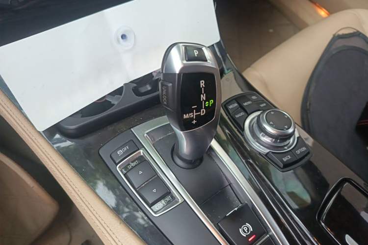 Used BMW 5 Series 2013 525Li Leading Model Gear Lever