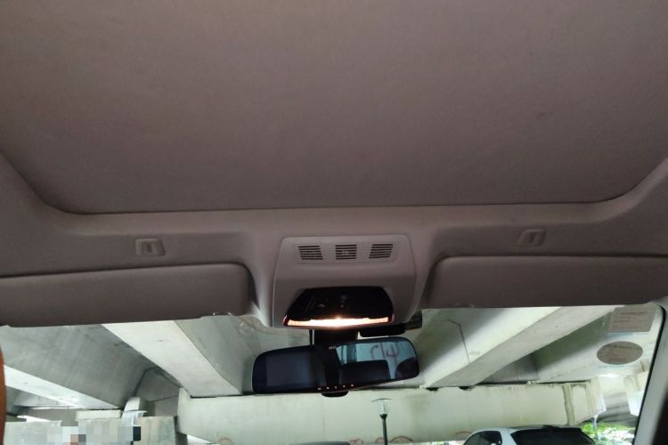 Used BMW 5 Series 2013 525Li Luxury Model Headliner