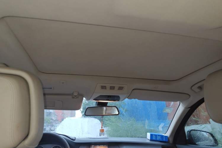 Used BMW 5 Series 2013 520Li Elegant Edition Headliner