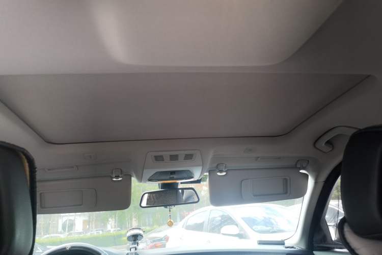 Used BMW 5 Series 2013 520Li Elegant Edition Headliner