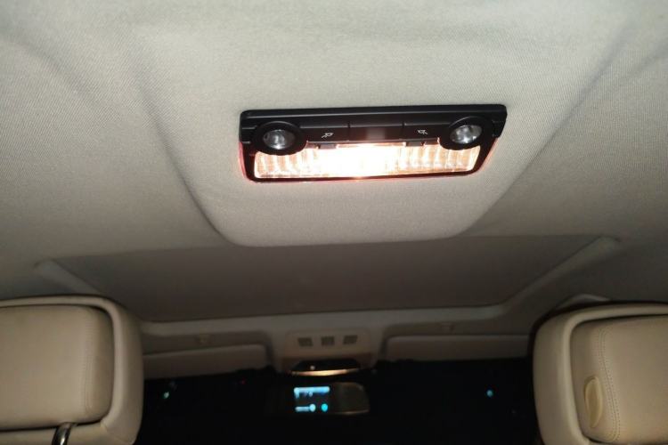 Used BMW 5 Series 2013 530Li Leading Model Headliner