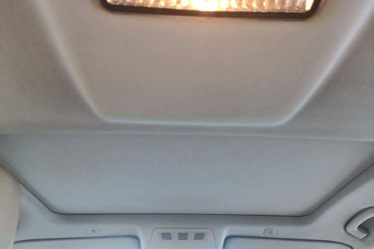 Used BMW 5 Series 2013 520Li Elegant Edition Headliner