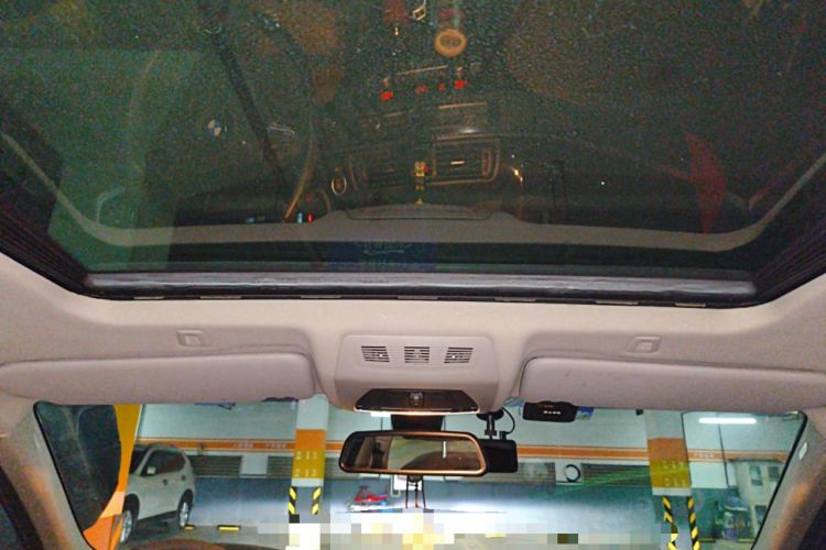 Used BMW 5 Series 2013 525Li Leading Model Headliner