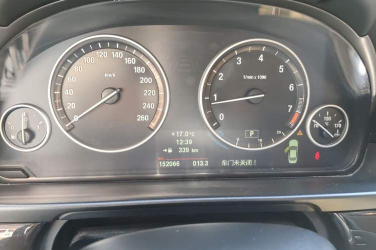 Used BMW 5 Series 2013 525Li Luxury Model Instrument Cluster