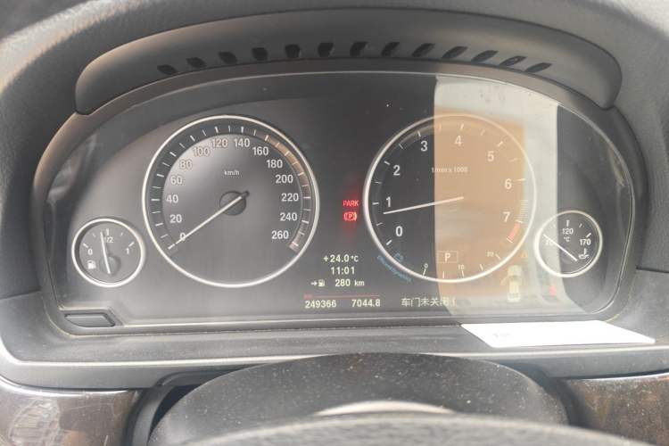 Used BMW 5 Series 2013 525Li Luxury Model Instrument Cluster