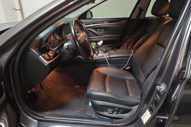 Used BMW 5 Series 2013 525Li Luxury Model Left Front Seat