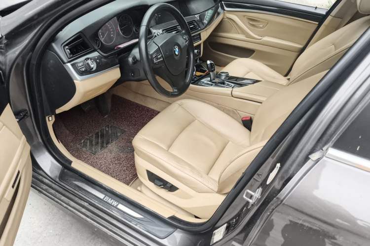 Used BMW 5 Series 2013 525Li Luxury Model Left Front Seat