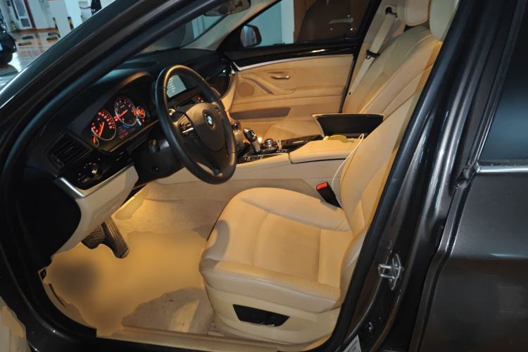 Used BMW 5 Series 2013 525Li Leading Model Left Front Seat