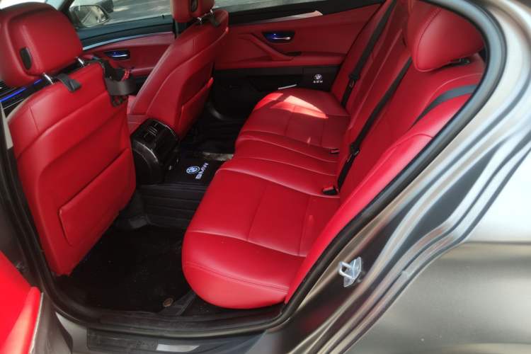 Used BMW 5 Series 2013 525Li Leading Model Left Rear Seat