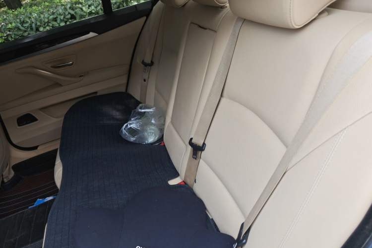 Used BMW 5 Series 2013 525Li Luxury Model Left Rear Seat