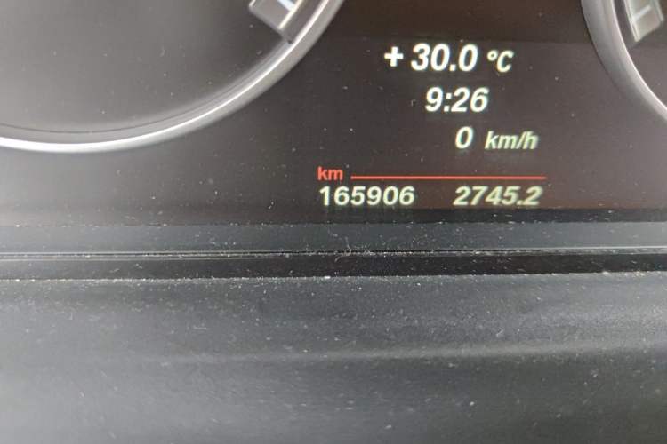 Used BMW 5 Series 2013 520Li Elegant Edition Odometer Close Up
