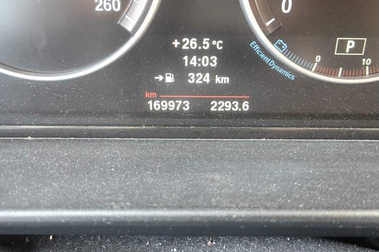 Used BMW 5 Series 2013 520Li Elegant Edition Odometer Close Up
