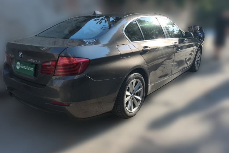 Used BMW 5 Series 2013 520Li Elegant Edition Rear Right 45 Deg