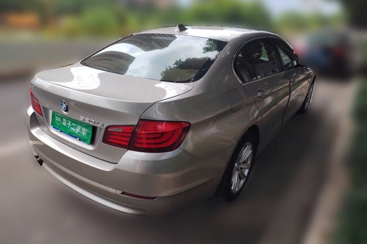 Used BMW 5 Series 2013 520Li Elegant Edition Rear Right 45 Deg