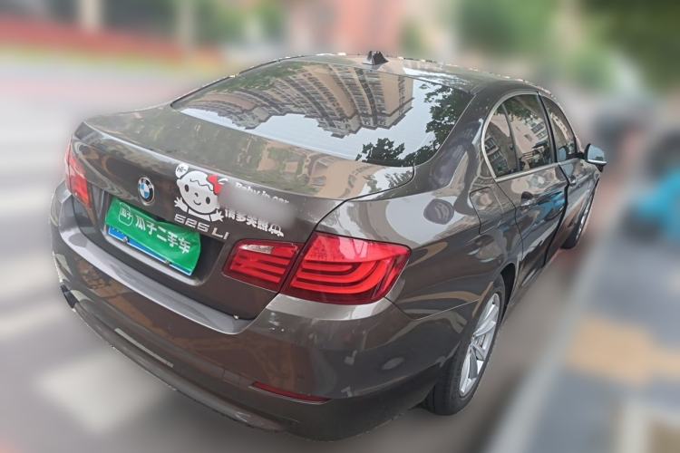 Used BMW 5 Series 2013 525Li Leading Model Rear Right 45 Deg